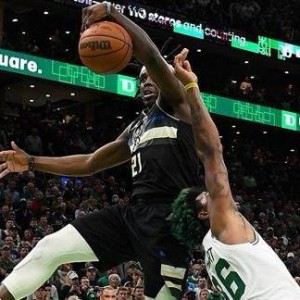 星空体育官方网站-就你是DPOY啊？霍勒迪一帽一断助雄鹿夺下天王山